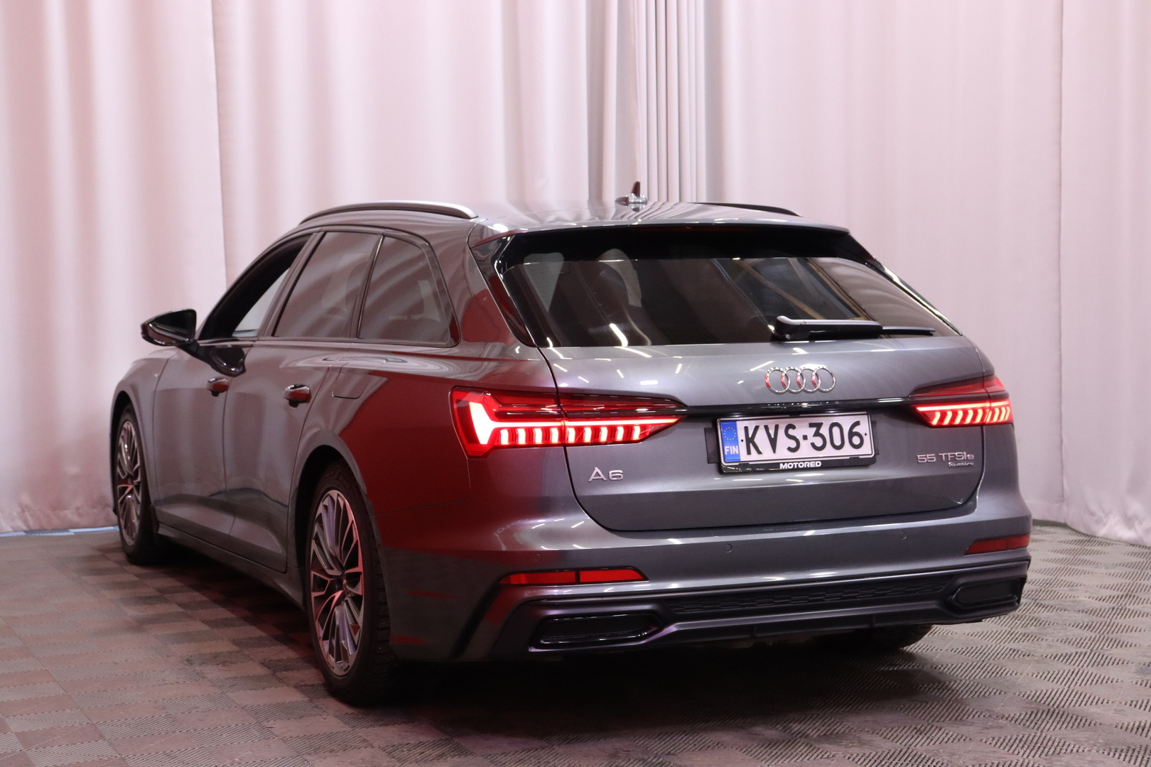 Audi - A6 - Avant Business Sport 55 TFSI e quattro S tronic // S-line / ACC / Navi / Matrix / Vetokoukku / Pre Sense // - Farmari