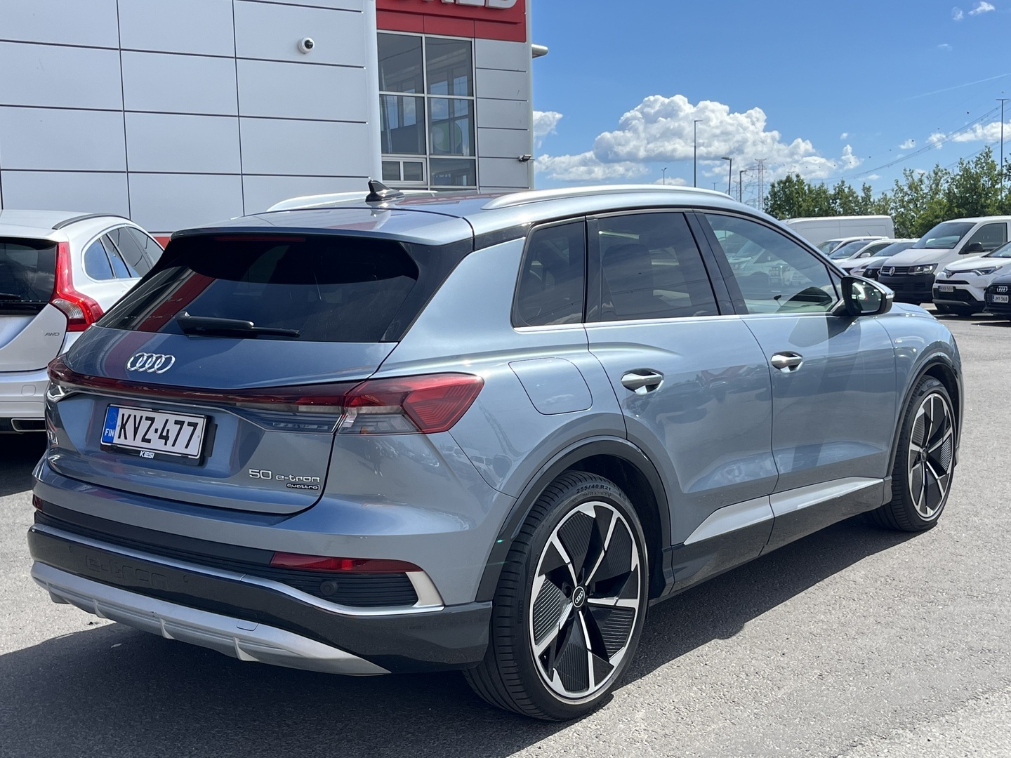 Audi - Q4 e-tron - 50 e-tron quattro - Maastoauto
