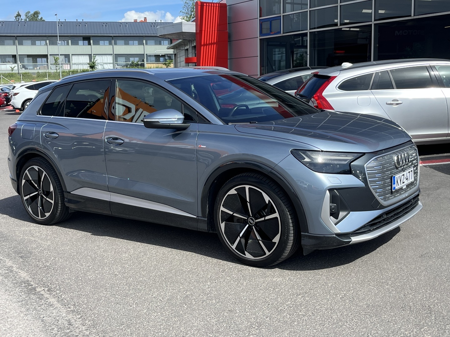 Audi - Q4 e-tron - 50 e-tron quattro - Maastoauto
