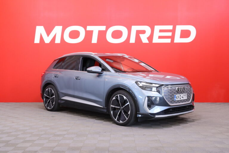 Audi - Q4 e-tron - 50 e-tron quattro // S-Line / Matrix / Ambient / Muistipenkki / HUD / Sonos-äänentoisto // - Maastoauto