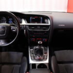 Audi - S5 - Coupé 4,2 V8 quattro // Suomi-auto / Bi-Xenon / Muistipenkki / Nahka-alcantara / BC Racing / Vakkari / Bluetooth / Navi // - Coupe
