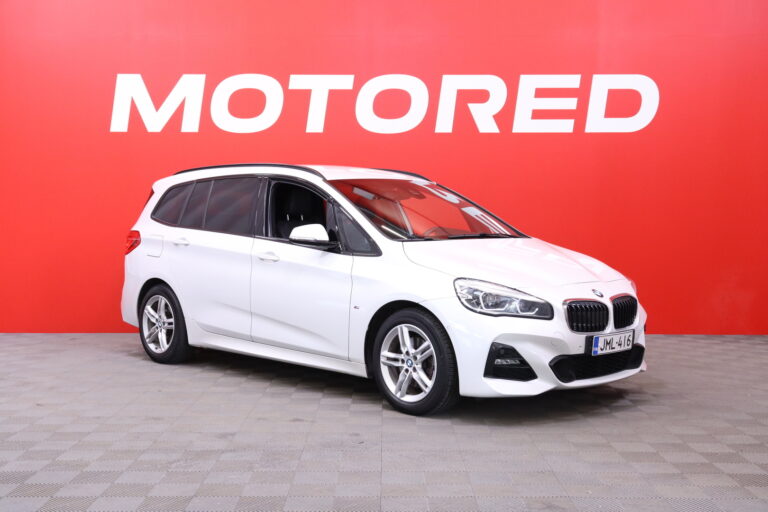 BMW - 218 - F46 Gran Tourer 218i A Business M Sport // 1.om Suomi-auto / M Sport / Lohko / P-kamera / Navi / LED / AppleCarPlay // - Tila-auto