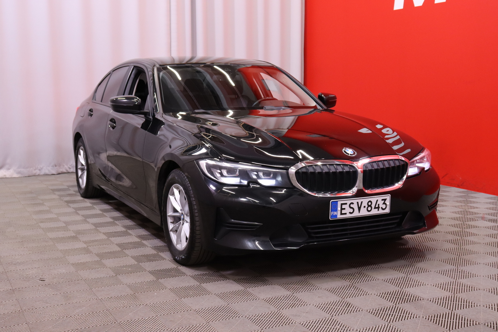 BMW - 320 - G20 Sedan 320d A Business MHEV // Suomi-auto / Webasto / Koukku / Sporttipenkit / Lämmitettävä ratti // - Sedan