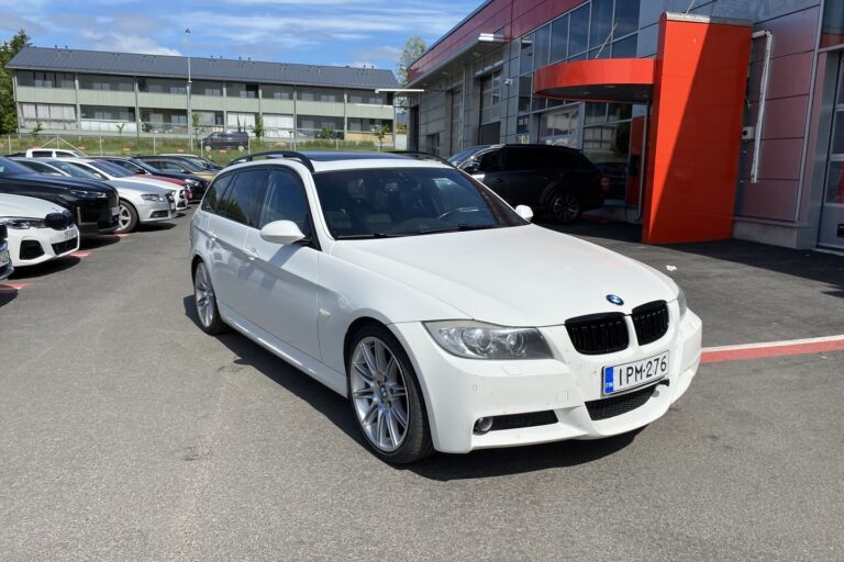BMW - 320 - E91 Touring Business / M-Sport / Lasikatto / Nahat / Keskinäyttö / - Farmari