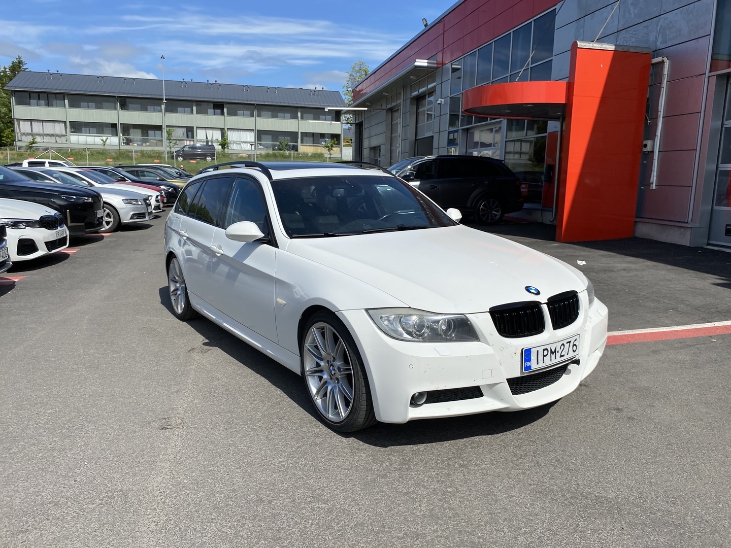 BMW - 320 - E91 Touring Business / M-Sport / Lasikatto / Nahat / Keskinäyttö / - Farmari