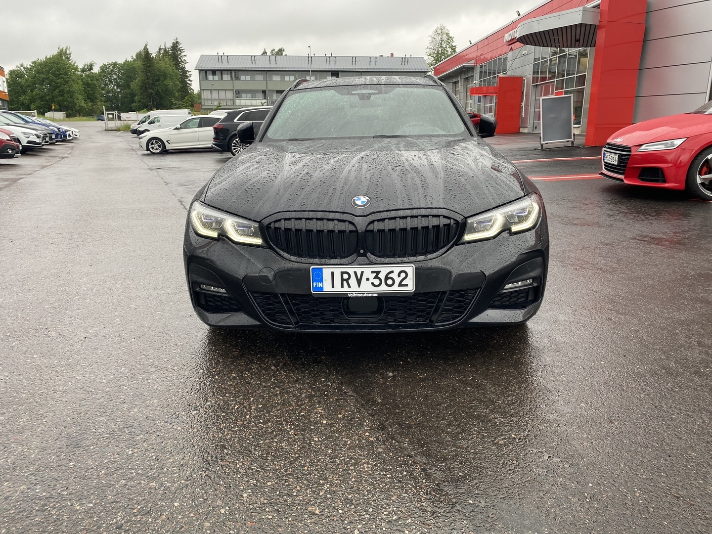 BMW - 330 - G21 Touring 330e xDrive A Charged Edition M Sport // Laser / HUD / ACC / Harman // - Farmari