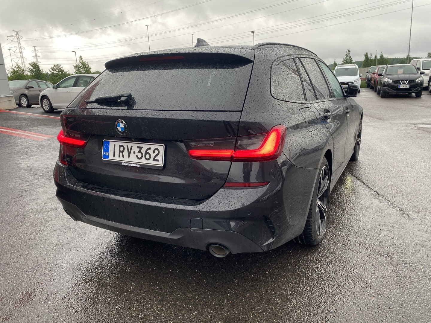 BMW - 330 - G21 Touring 330e xDrive A Charged Edition M Sport // Laser / HUD / ACC / Harman // - Farmari