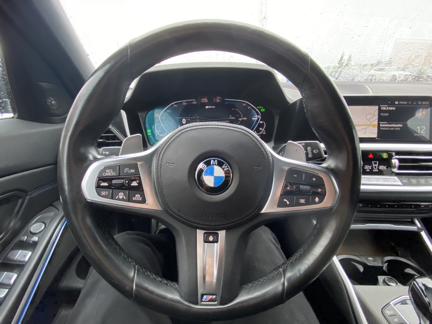 BMW - 330 - G21 Touring 330e xDrive A Charged Edition M Sport // Laser / HUD / ACC / Harman // - Farmari