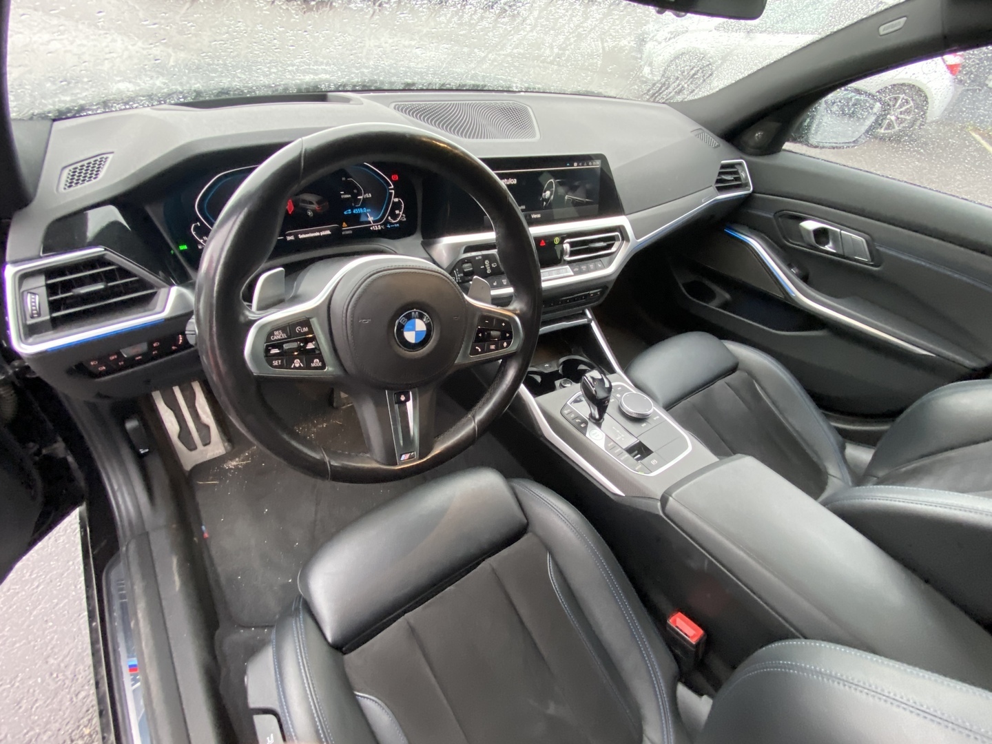 BMW - 330 - G21 Touring 330e xDrive A Charged Edition M Sport // Laser / HUD / ACC / Harman // - Farmari