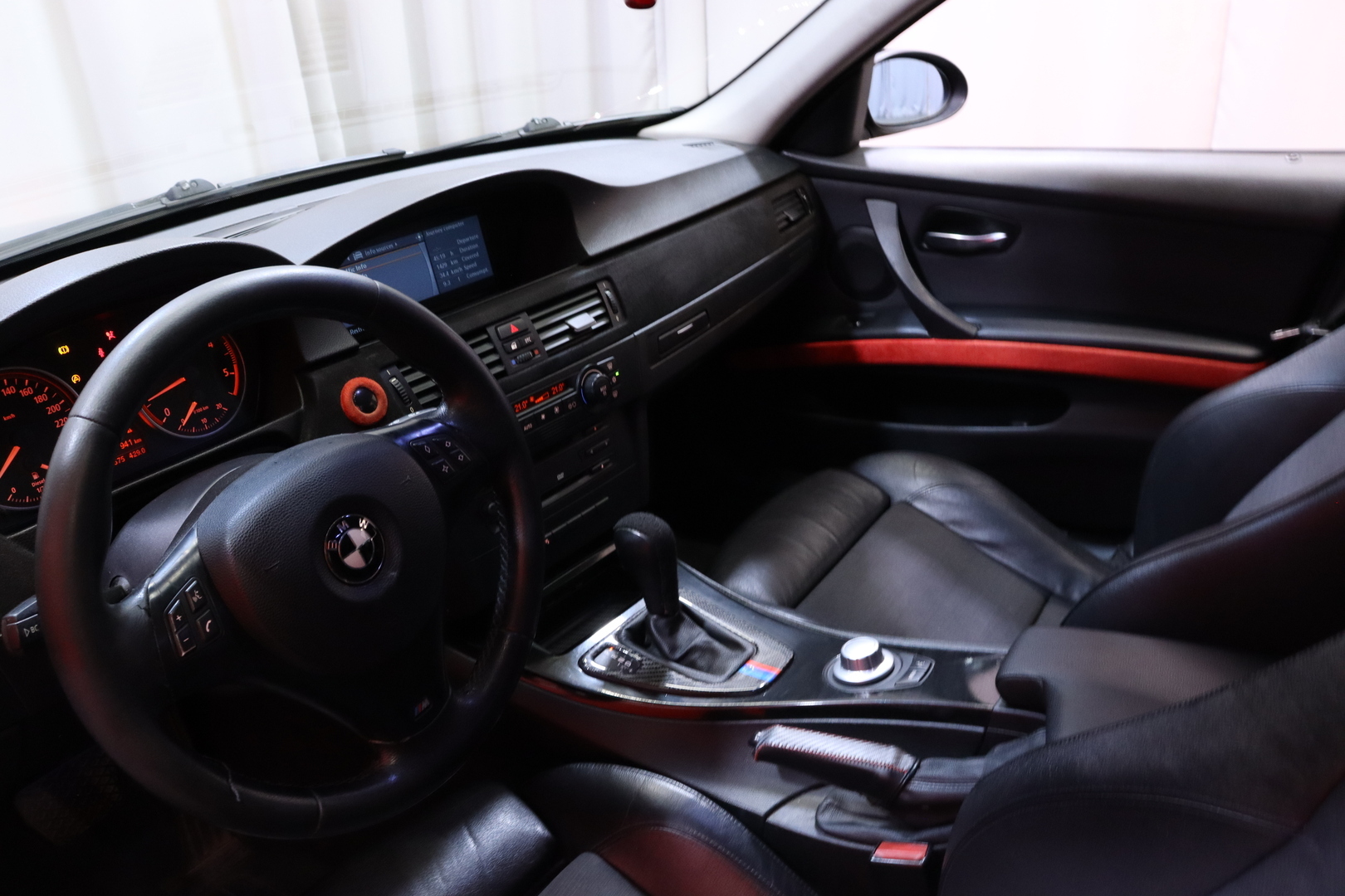 BMW - 330 - 330d Farmari (AC) 4ov 2993cm3 A - Farmari