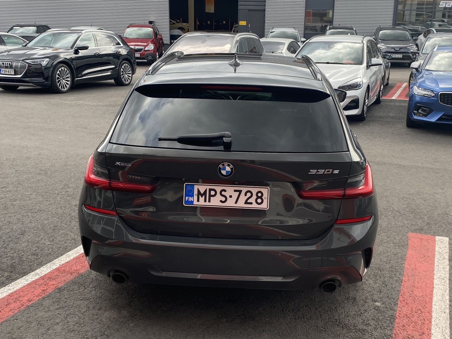 BMW - 330 - G21 Touring 330e xDrive Business M Sport - Farmari