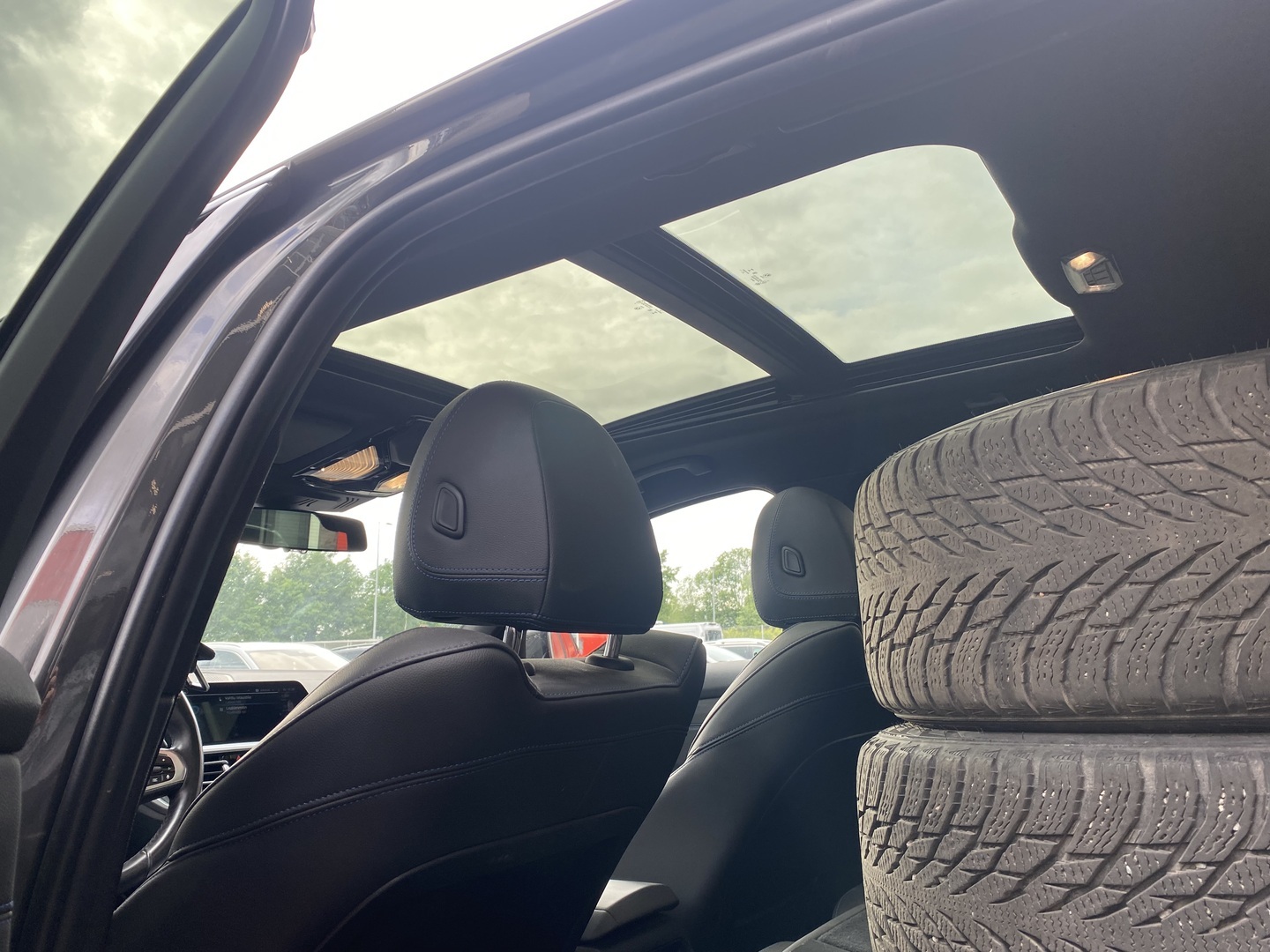 BMW - 330 - G21 Touring 330e xDrive Business M Sport - Farmari