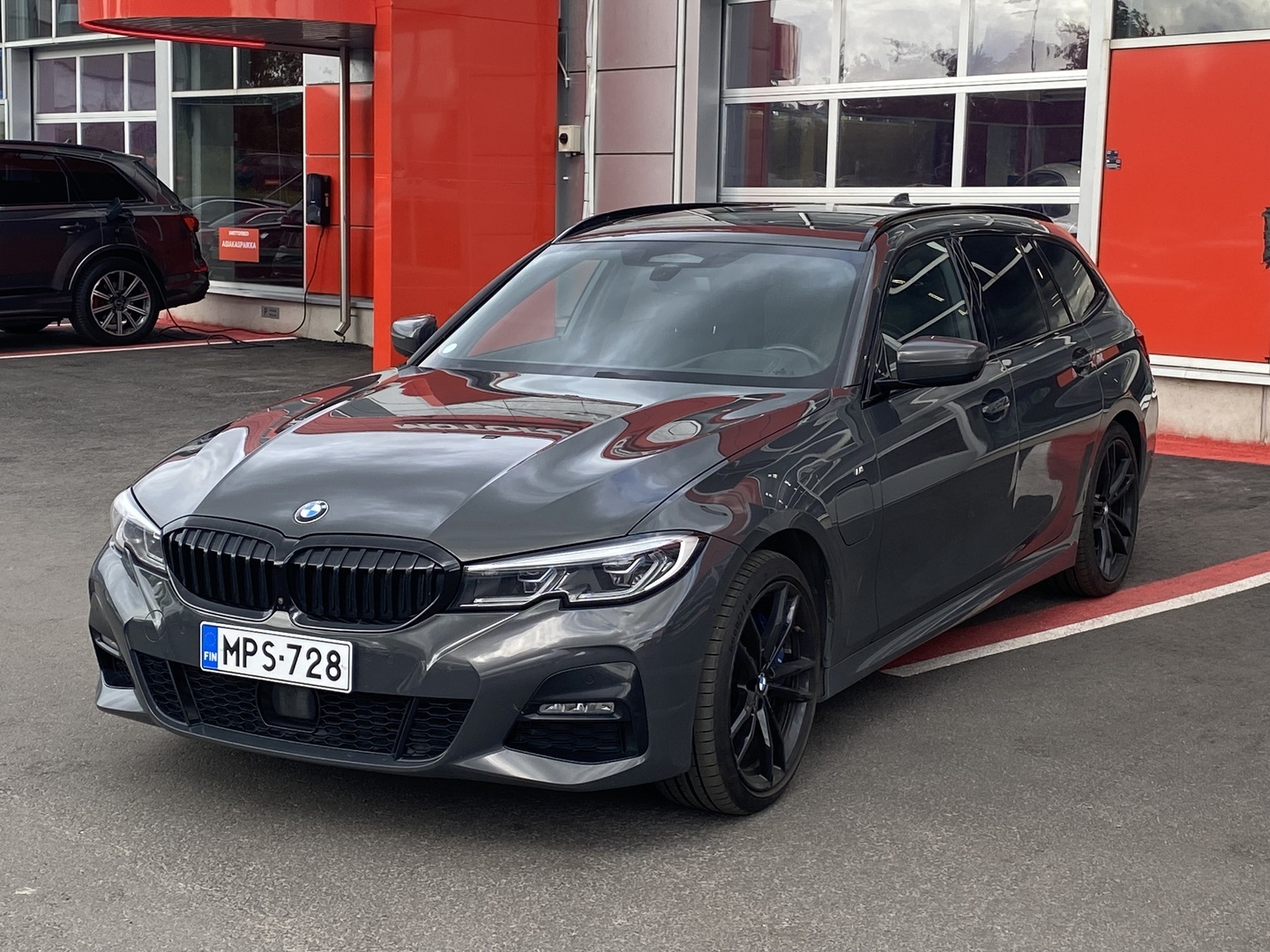 BMW - 330 - G21 Touring 330e xDrive Business M Sport - Farmari