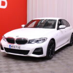 BMW - 330 - G20 Sedan 330e A Charged Edition M Sport // Vakionopeudensäädin / Vetokoukku / AppleCarPlay / Sporttipenkit / Navi // - Sedan