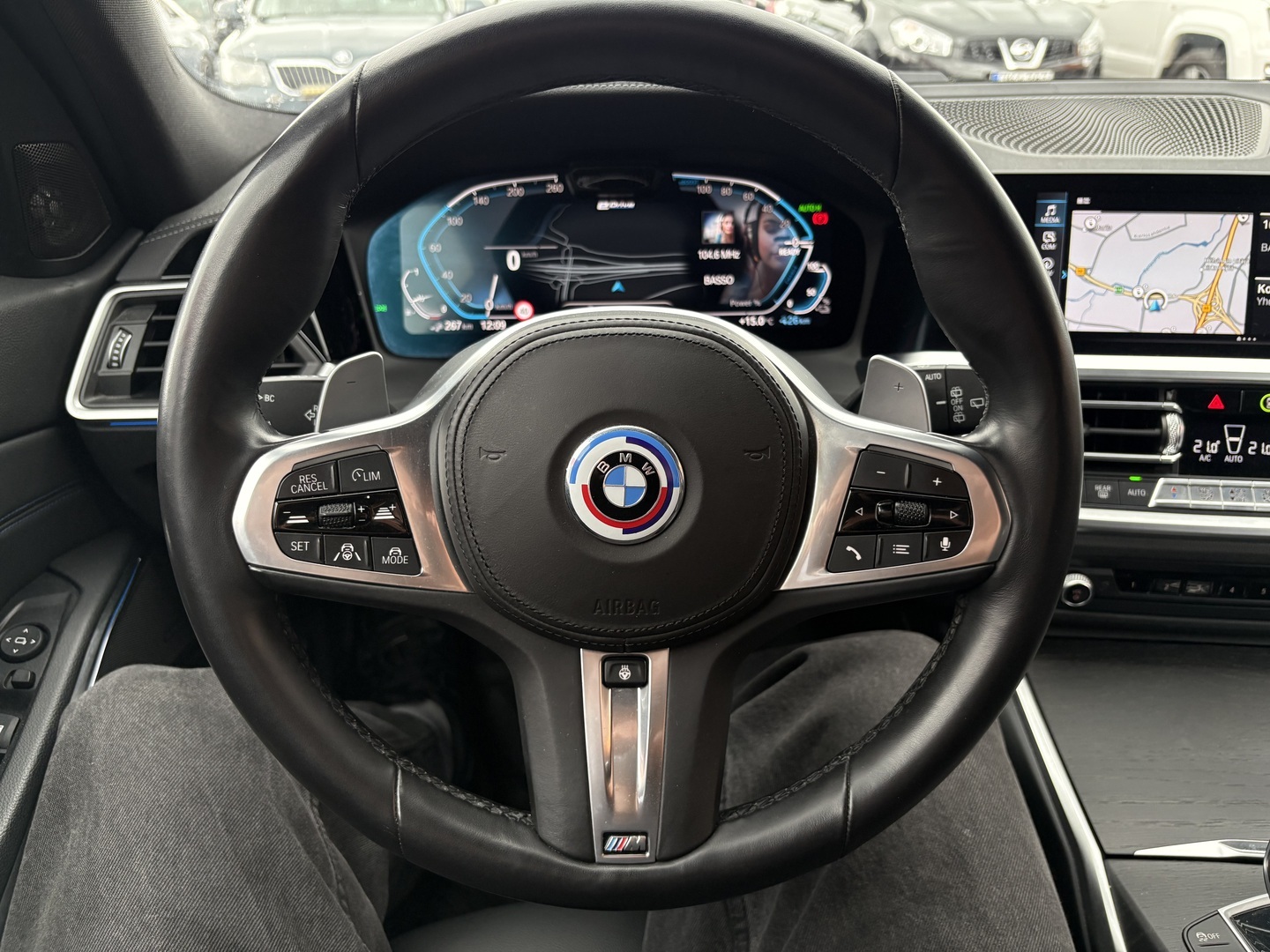 BMW - 330 - G21 Touring 330e xDrive A Charged Edition M Sport // Laser / HUD / ACC / Harman / Dravit Gray // - Farmari