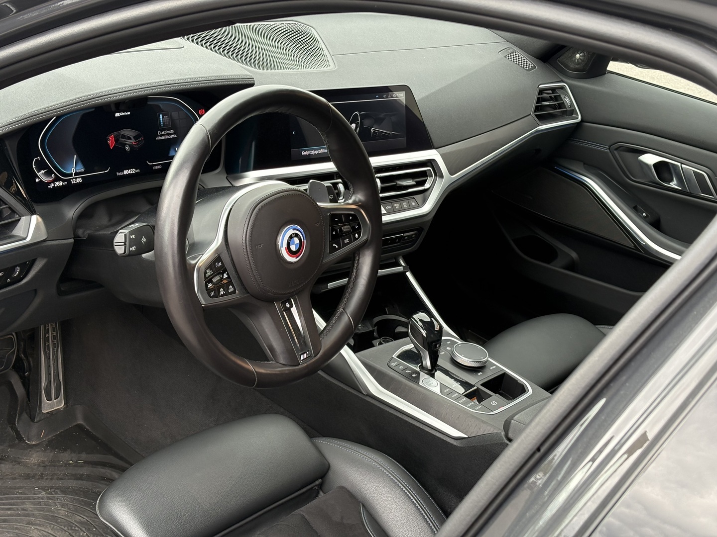 BMW - 330 - G21 Touring 330e xDrive A Charged Edition M Sport // Laser / HUD / ACC / Harman / Dravit Gray // - Farmari
