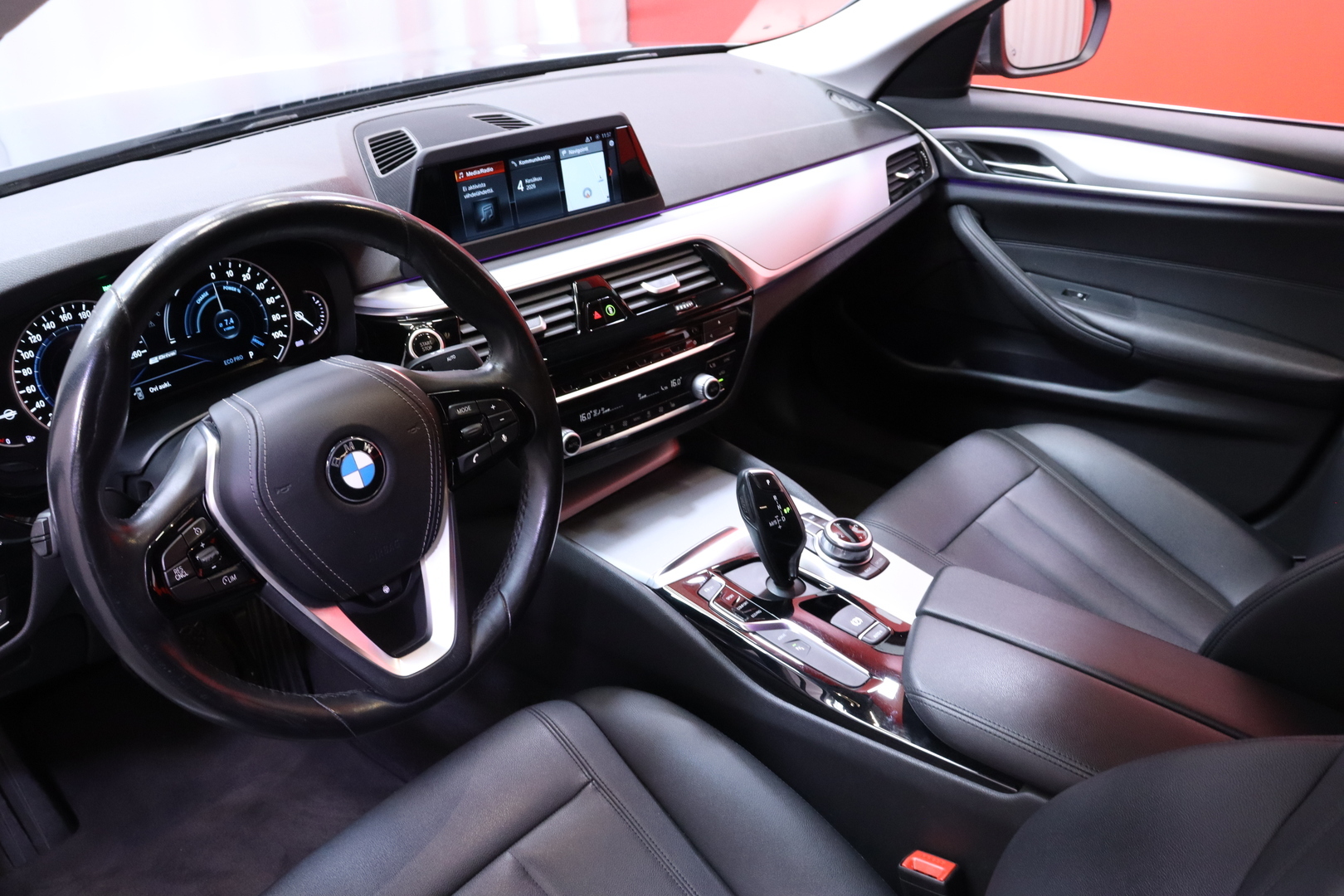 BMW - 530 - 530e iPerformance Sedan (AA) 4ov 1998cm3 A - Sedan