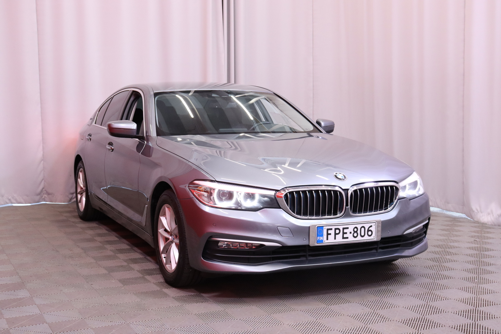 BMW - 530 - 530e iPerformance Sedan (AA) 4ov 1998cm3 A - Sedan