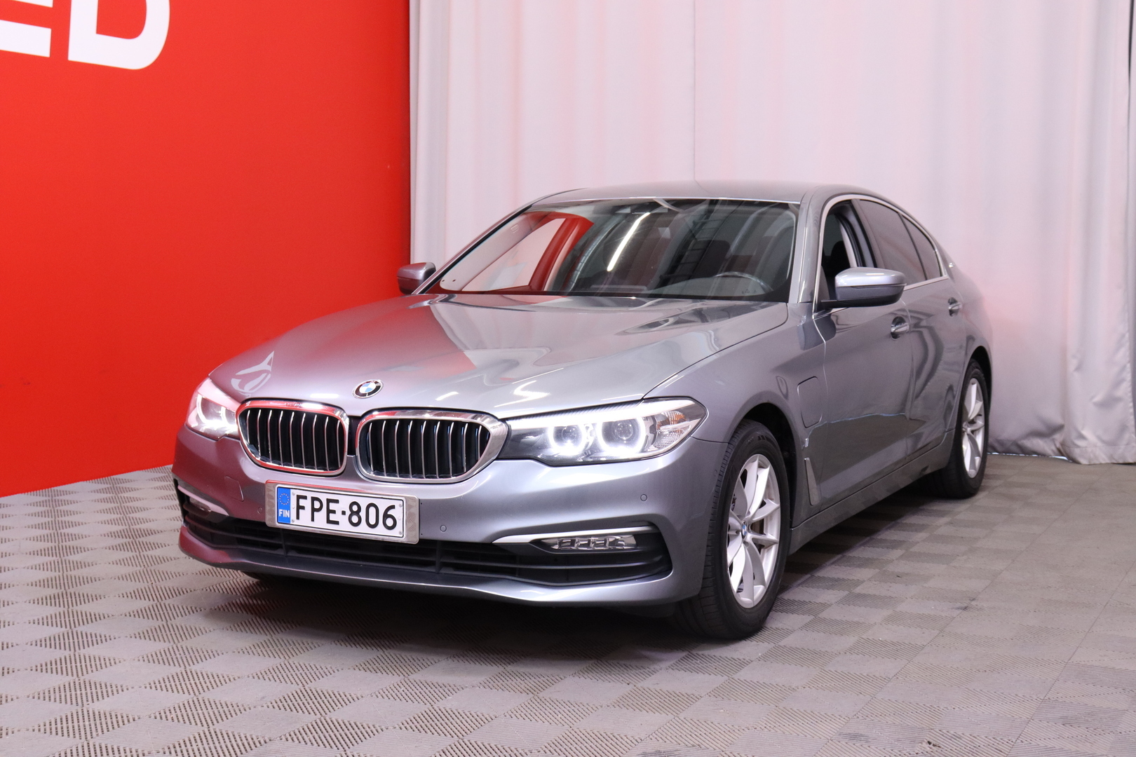 BMW - 530 - 530e iPerformance Sedan (AA) 4ov 1998cm3 A - Sedan