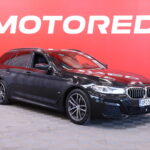 BMW - 530 - G31 Touring 530e xDrive A Charged Edition M Sport // M-sport / Nahat / Vetokoukku / ACC / Lisälämmitin / Kamera / HUD // - Farmari