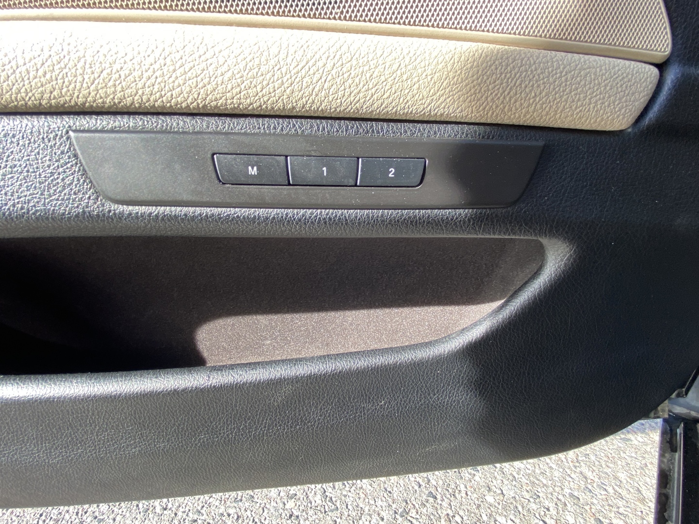 BMW - 530 - Sport A F11 Touring  // Panorama / ACC / HUD / Prof.navi / Nahkapenkit muistilla / Bluetooth // - Farmari