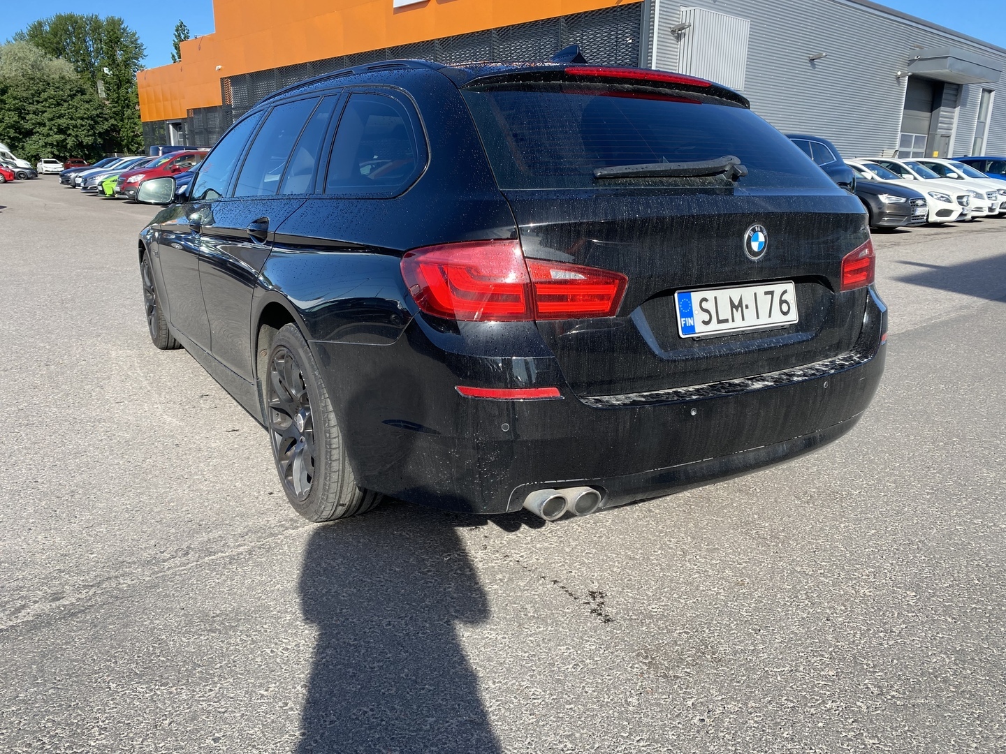 BMW - 530 - Sport A F11 Touring  // Panorama / ACC / HUD / Prof.navi / Nahkapenkit muistilla / Bluetooth // - Farmari