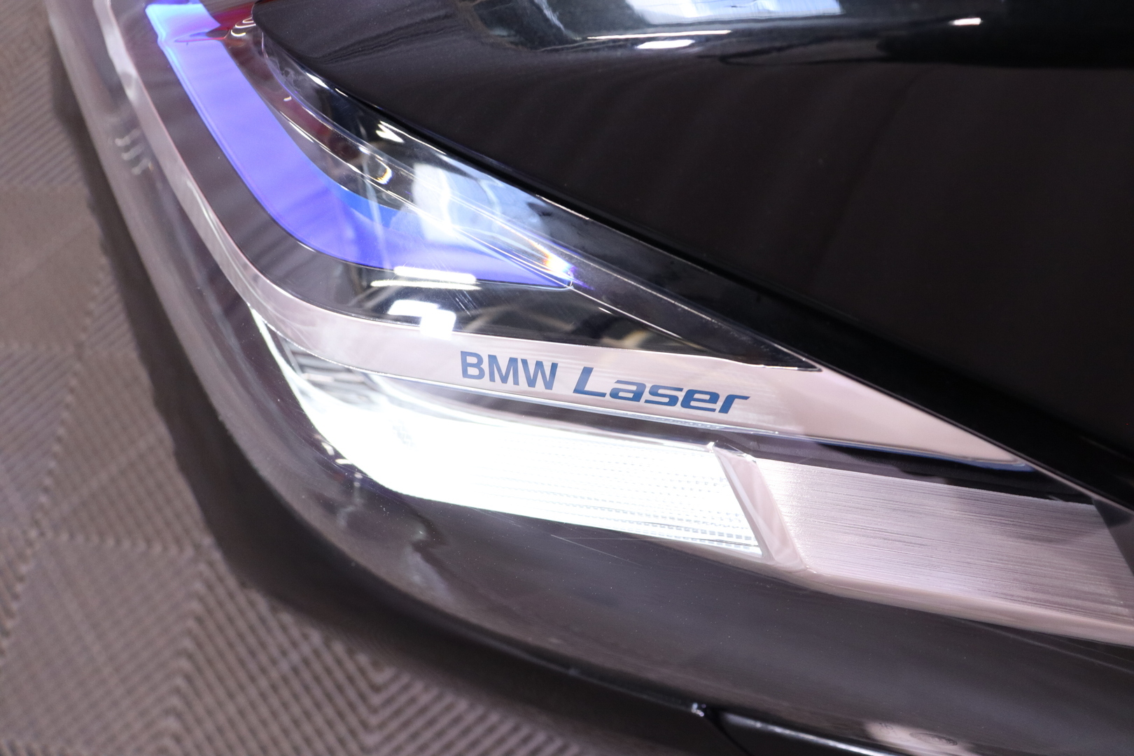 BMW - 530 - G31 Touring 530e xDrive A M Sport // Laser / ACC / H/K / Läm.ratti / HUD / Koukku / 360 // - Farmari