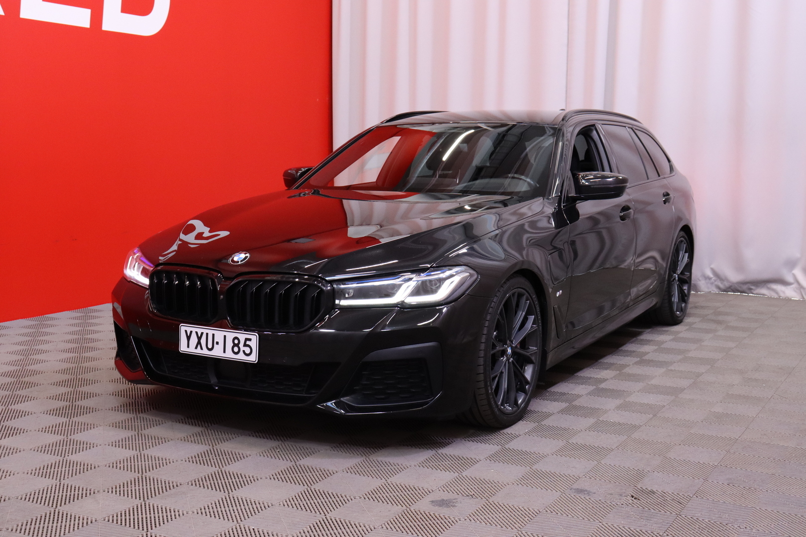 BMW - 530 - G31 Touring 530e xDrive A M Sport // Laser / ACC / H/K / Läm.ratti / HUD / Koukku / 360 // - Farmari