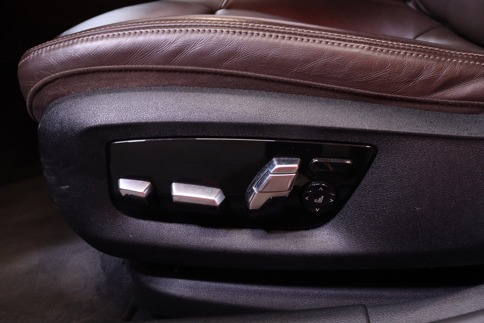 BMW - 545 - 545e xDrive Sedan // M-Sport / ACC / HUD / 360 / Nelipyöräohjaus / Soft Close / H&K / Laser ajovalot // - Sedan