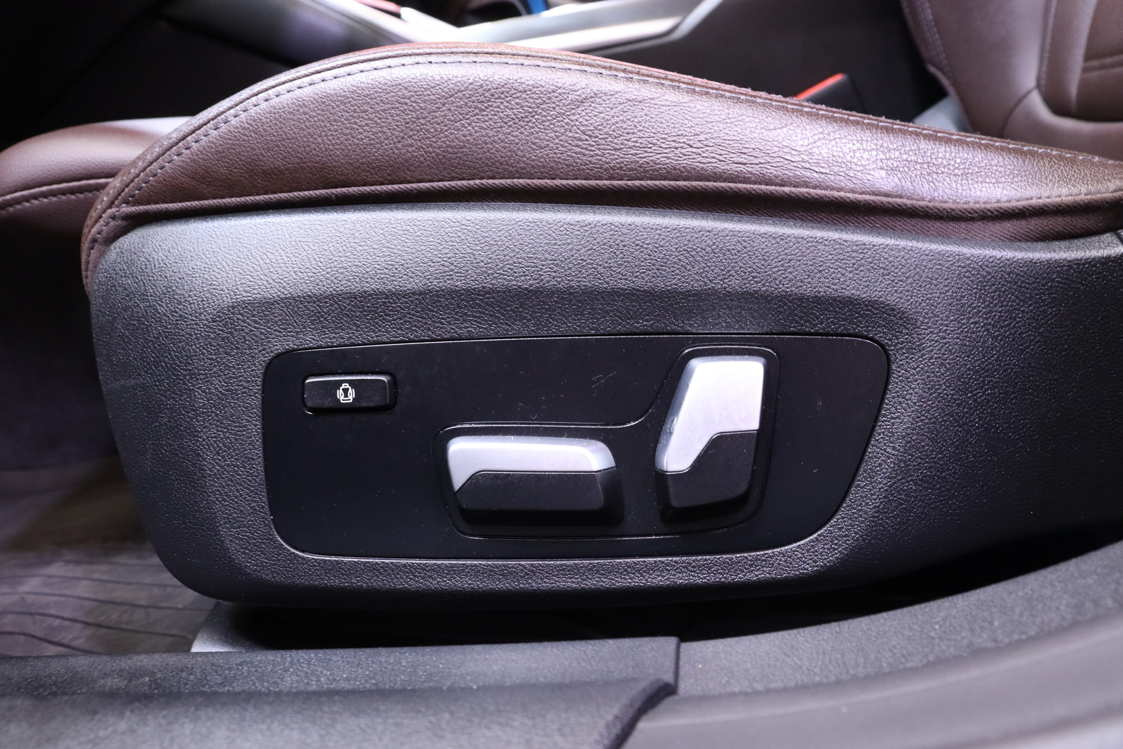 BMW - I4 M50 - Super Charged // Laser / Harman&Kardon / HUD / Lasikatto / Vetokoukku / ACC / 360° / Sanremo Green / Adapt. M-alusta // - Sedan