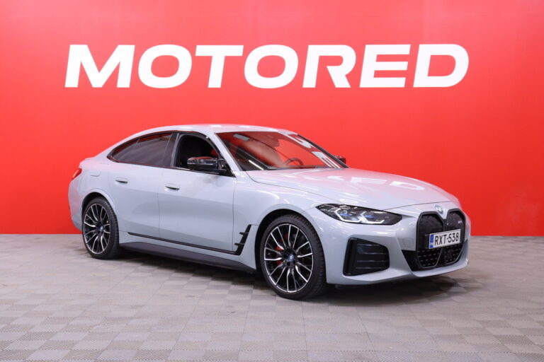 BMW - I4 M50 - Fully Charged // Laser / Harman&Kardon / HUD / ACC / M Sport Pro / Vetokoukku / Muistipenkki / Comfort access // - Sedan