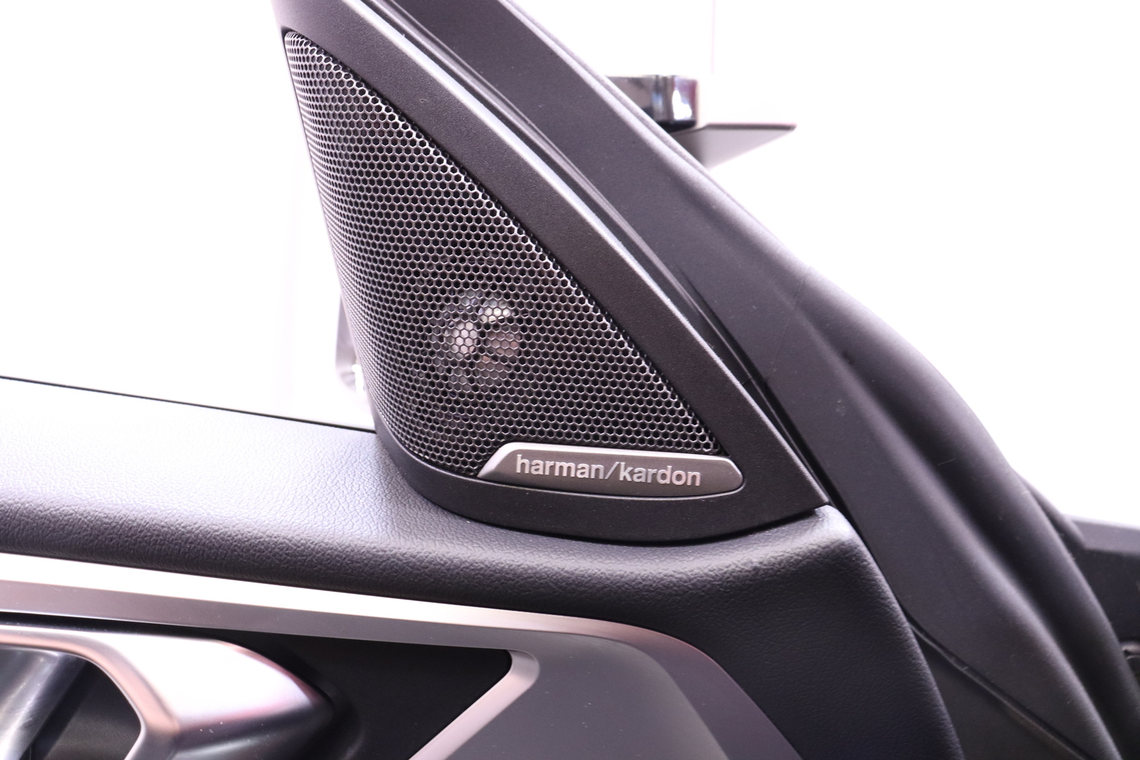 BMW - I4 M50 - Super Charged // Laser / Harman&Kardon / HUD / Lasikatto / Vetokoukku / ACC / 360° / Sanremo Green / Adapt. M-alusta // - Sedan