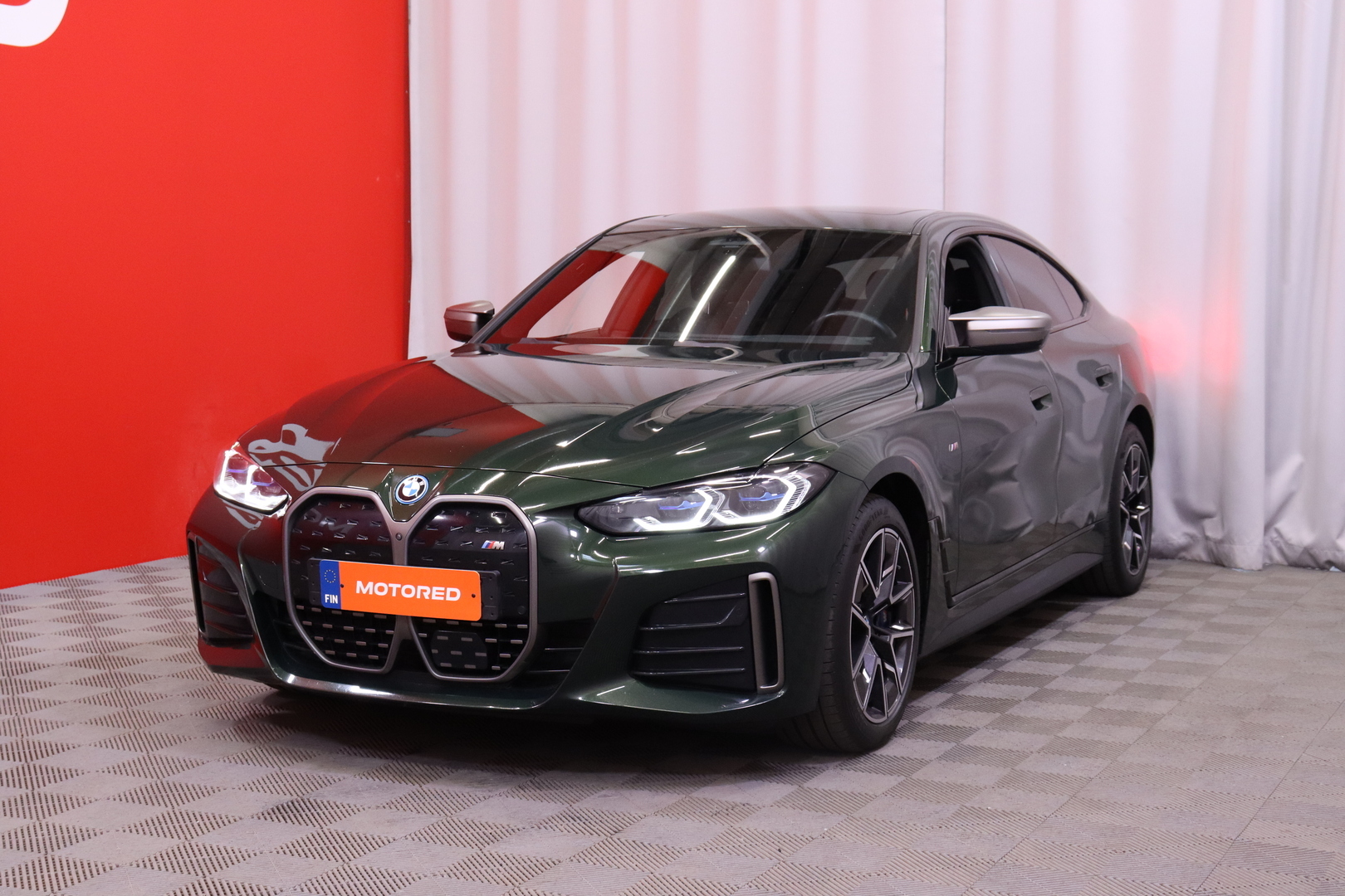 BMW - I4 M50 - Super Charged // Laser / Harman&Kardon / HUD / Lasikatto / Vetokoukku / ACC / 360° / Sanremo Green / Adapt. M-alusta // - Sedan