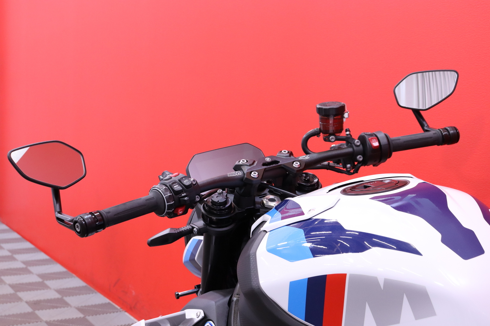 BMW - M - 1000R // Suomi-Pyörä / Takuu 2028 asti / Merkkihuollettu / Shifter / Vakkari // - Moottoripyörä