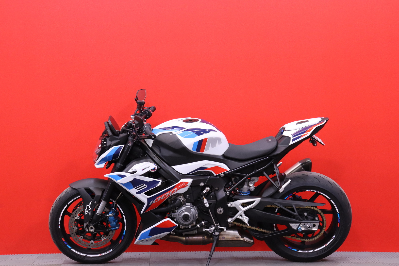 BMW - M - 1000R // Suomi-Pyörä / Takuu 2028 asti / Merkkihuollettu / Shifter / Vakkari // - Moottoripyörä
