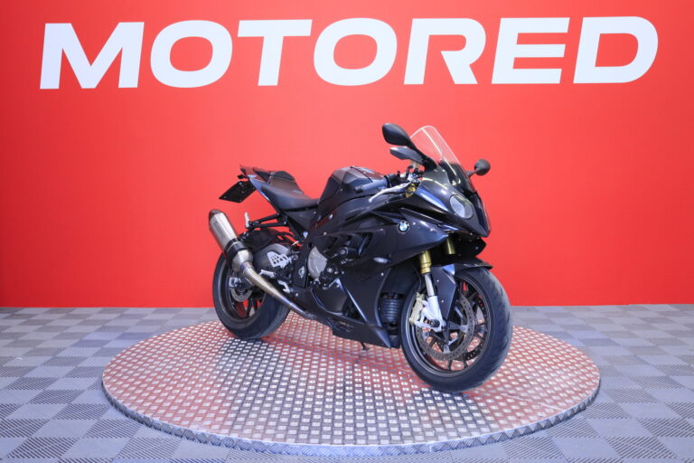 BMW - S - 1000RR  // Akrapovic Kokoputkisto / Shifter / Kaatumatapit // - Moottoripyörä