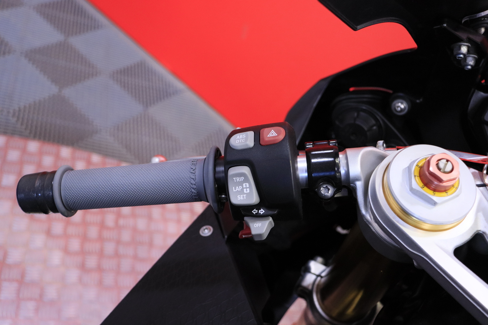 BMW - S - 1000RR  // Akrapovic / Shifter / DTC / Race ABS // - Moottoripyörä