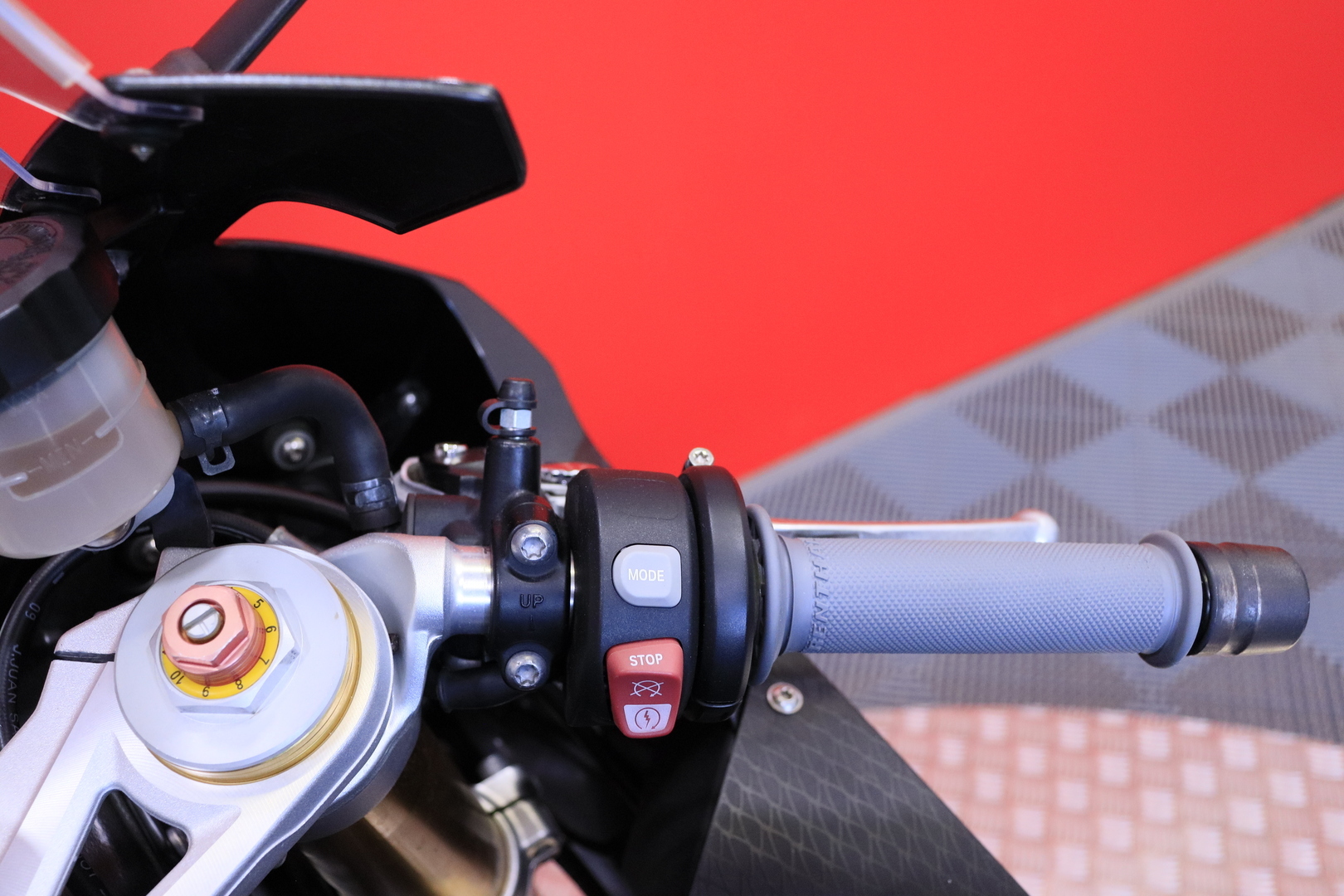 BMW - S - 1000RR  // Akrapovic / Shifter / DTC / Race ABS // - Moottoripyörä