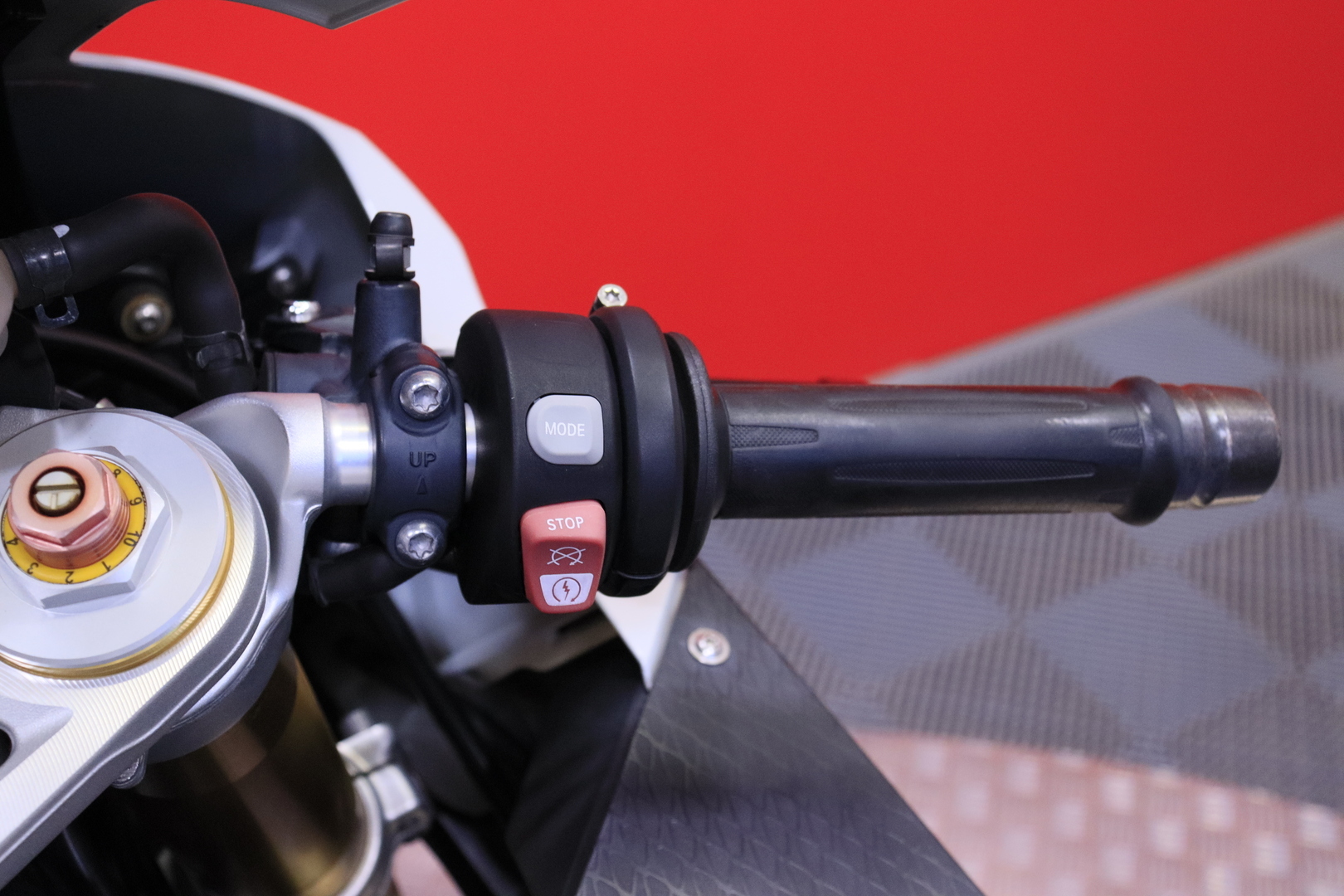 BMW - S - 1000RR // Juuri saapunut! / Akrapovic putkisto / Shifter // - Moottoripyörä