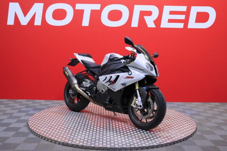 BMW - S - 1000RR // Juuri saapunut! / Akrapovic putkisto / Shifter // - Moottoripyörä