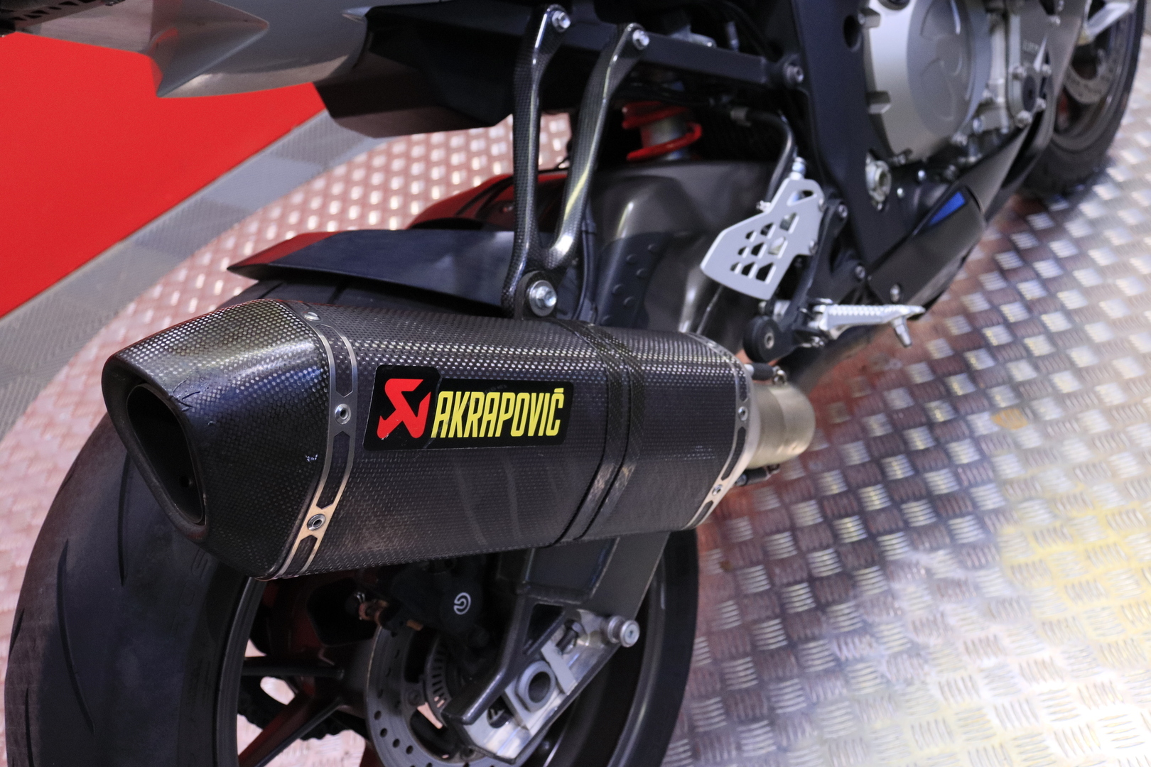 BMW - S - 1000RR // Juuri saapunut! / Akrapovic putkisto / Shifter // - Moottoripyörä