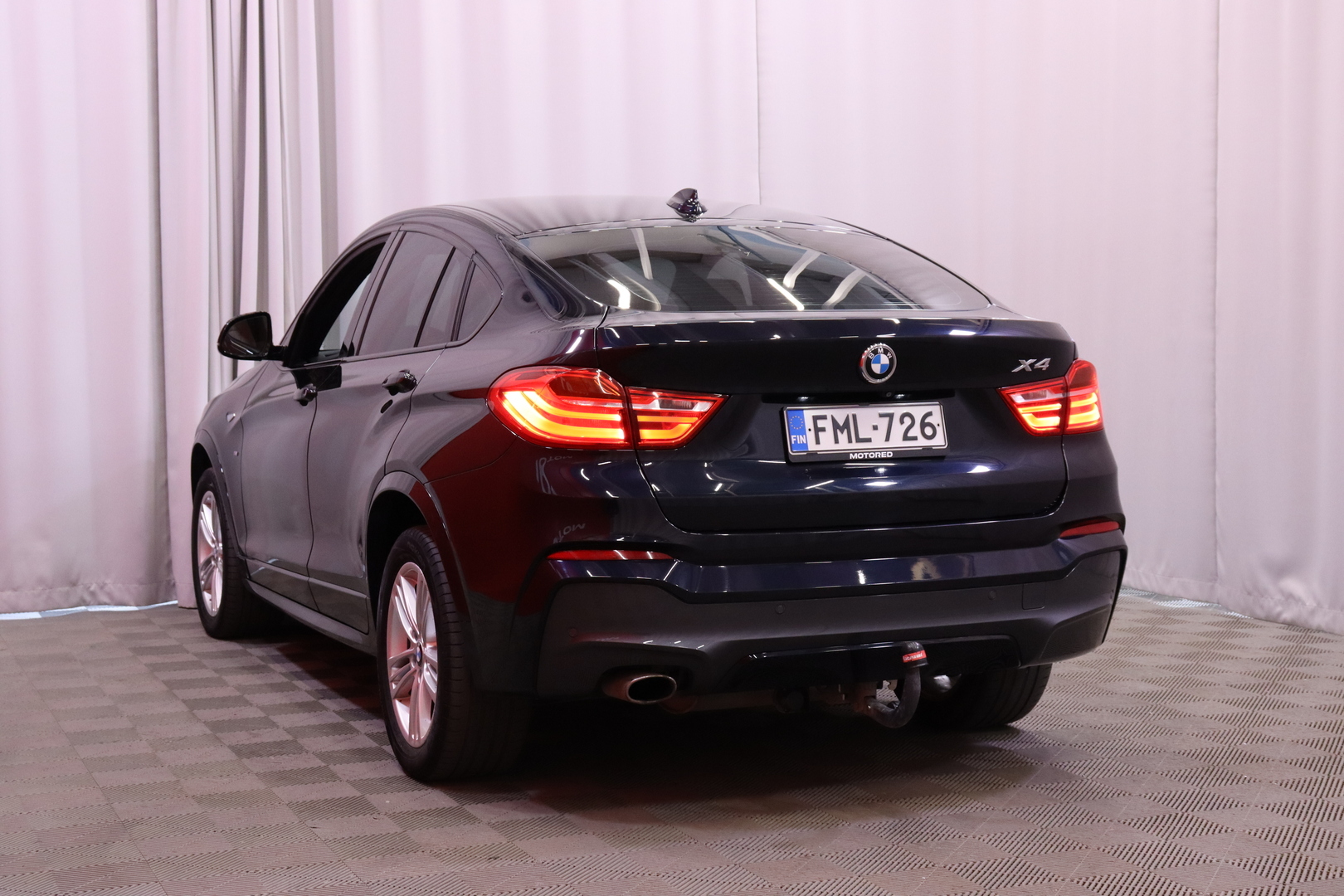 BMW - X4 - F26 LCI xDrive20d A Business M Sport // Suomi-auto / Ei AdBlue / Sport.Alusta / Harman&Kardon / Webasto // - Sedan