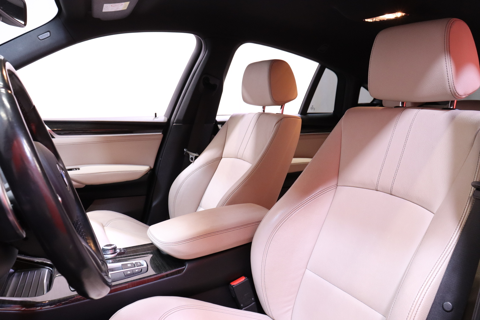 BMW - X4 - F26 LCI xDrive20d A Business M Sport // Suomi-auto / Ei AdBlue / Sport.Alusta / Harman&Kardon / Webasto // - Sedan
