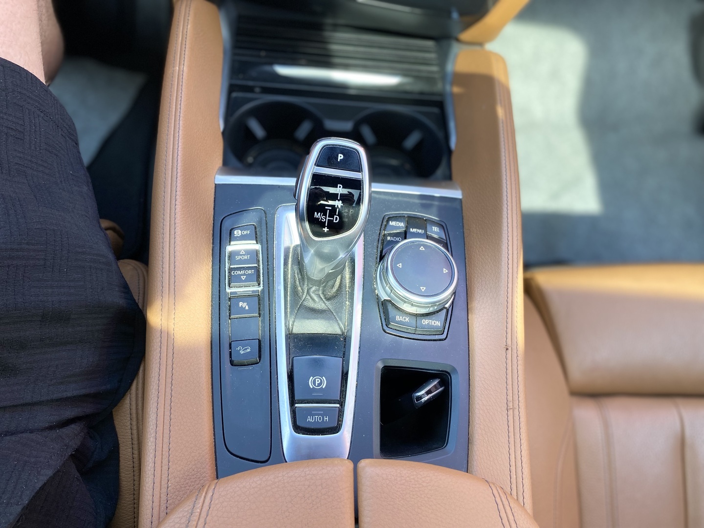 BMW - X6 - F16 xDrive30d A X Edition M Sport - Maastoauto