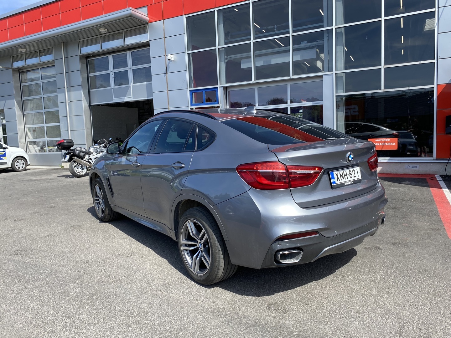 BMW - X6 - F16 xDrive30d A X Edition M Sport - Maastoauto
