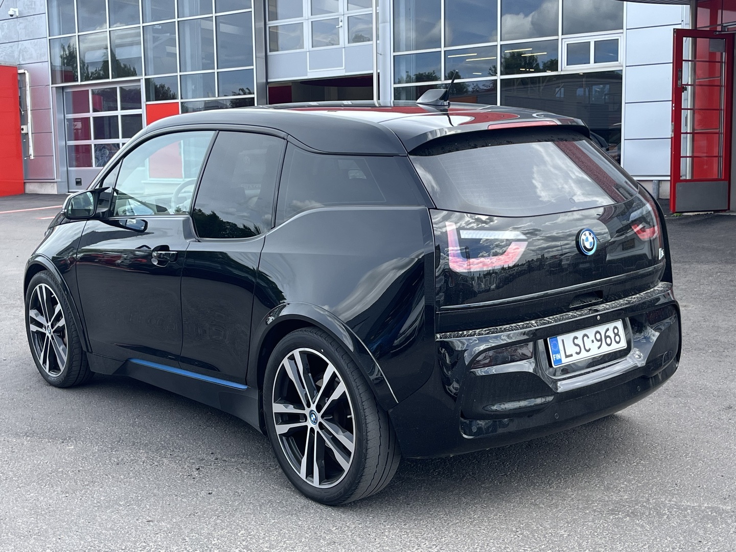 BMW - i3 - i3s 120 // Lasikatto / Hifit / Prof. Navi / Kamera / Keyless // - Sedan