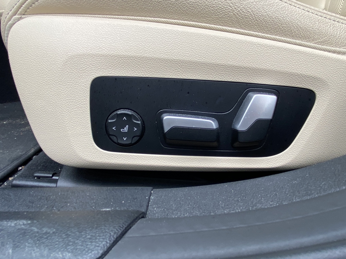 BMW - i4 - i4 eDrive40 Sedan (AA) 4ov A  // Harman/Kardon / 360° / P.tutkat / Nahkapenkit // - Sedan