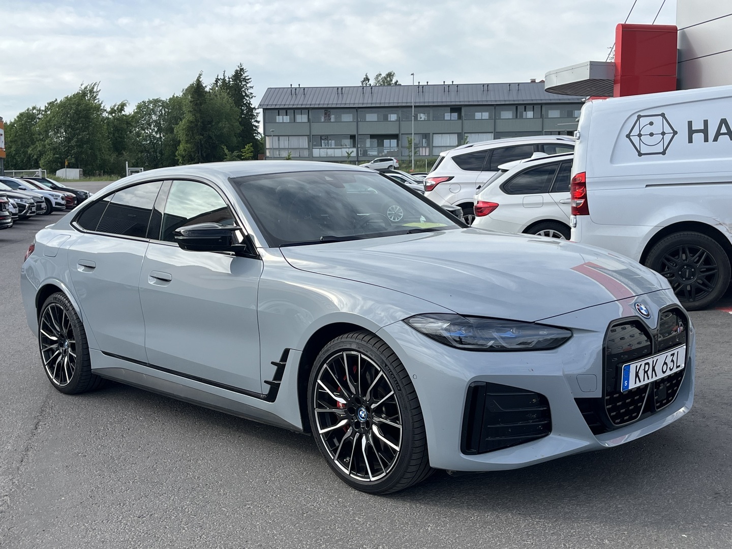 BMW - i4 - M50 Fully Charged - Sedan