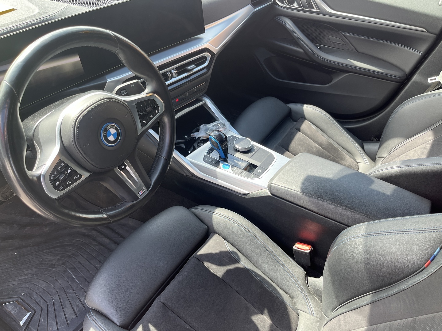 BMW - i4 - eDrive40 M Sport - Sedan