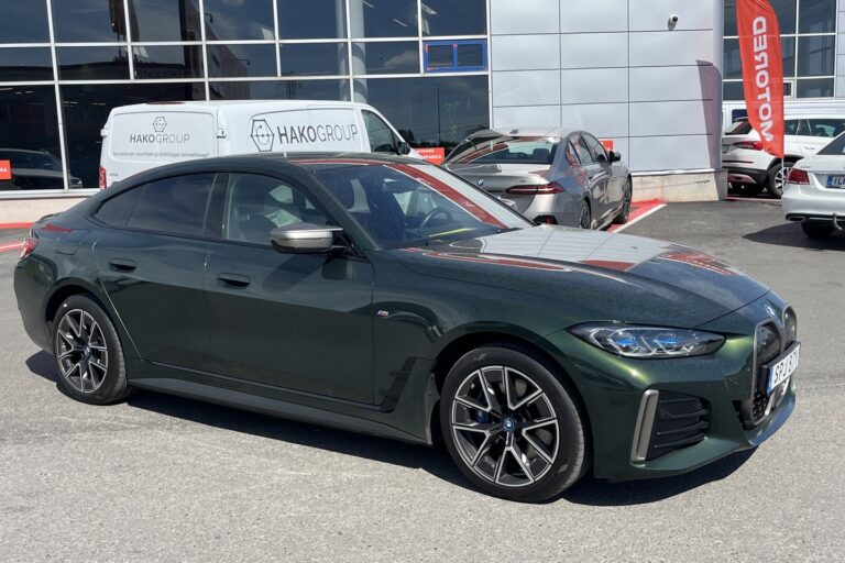 BMW i4